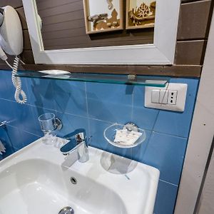 Standard Zimmer mit Kingsize-Bett